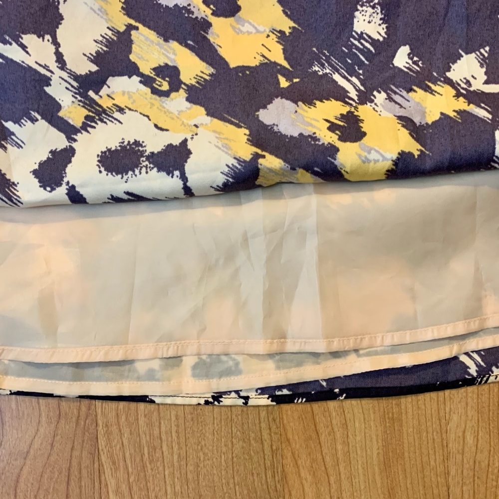 The Limited Belted Floral Skater Skirt – lined - Size Medium - Picture 8 of 11